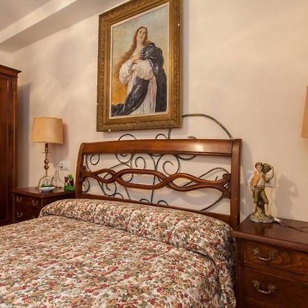 Habitacion Piso Compartido เซบีญา ภายนอก รูปภาพ